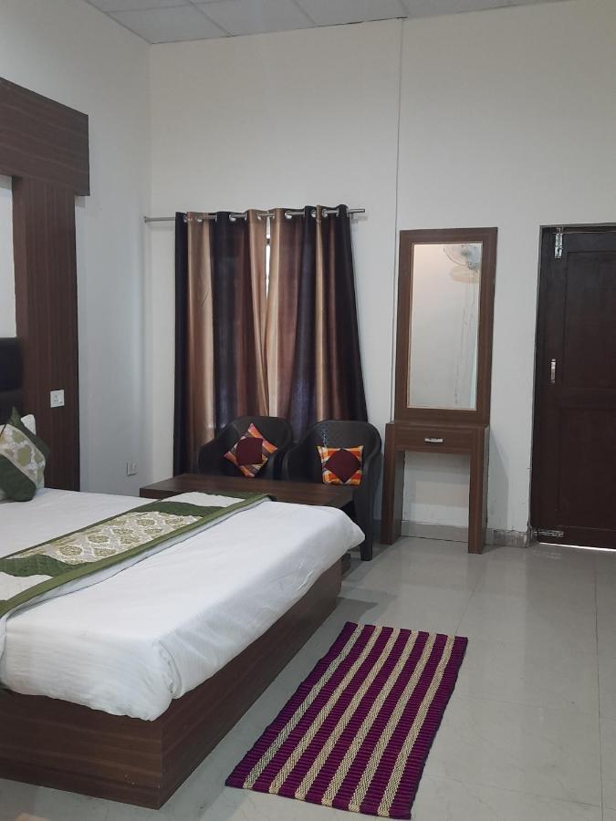 Hotel Green Park Nainital Bagian luar foto