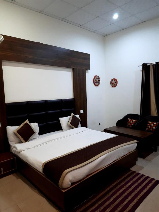 Hotel Green Park Nainital Bagian luar foto